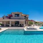 Villa Koukouvayia